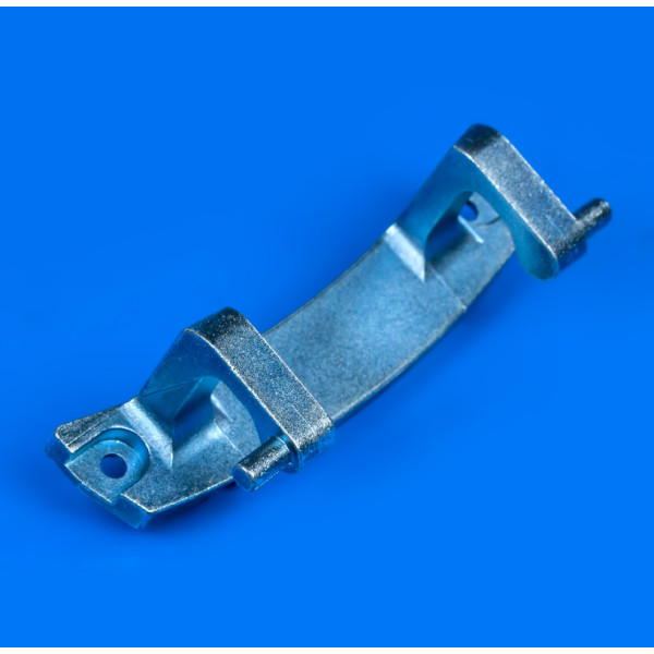 Петля (завес) люка Gorenje 581113