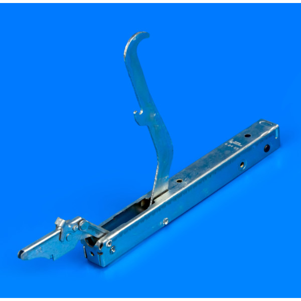 Петля дверцы духовки Ariston C00264057