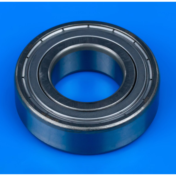 Фирменный подшипник SKF 205zz