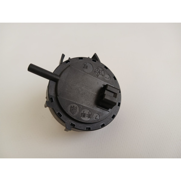 Датчик рівня води для пральної машини Indesit C00145174