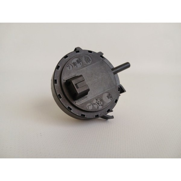 Датчик рівня води для пральної машини Indesit C00145174