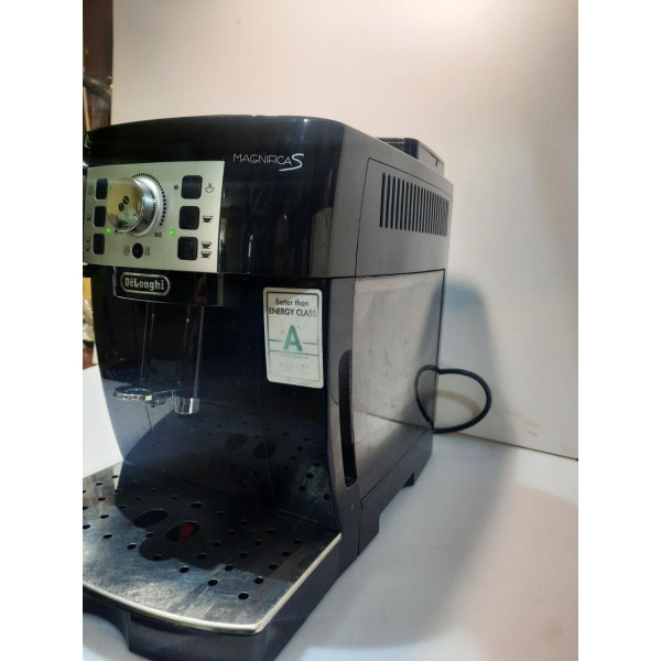 Кавова машина Delonghi Magnifica S ECAM 22.110.B