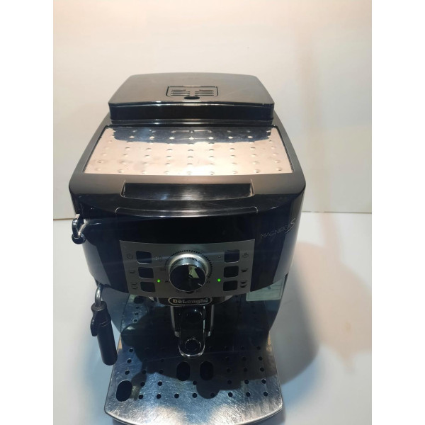 Кавова машина Delonghi Magnifica S ECAM 22.110.B