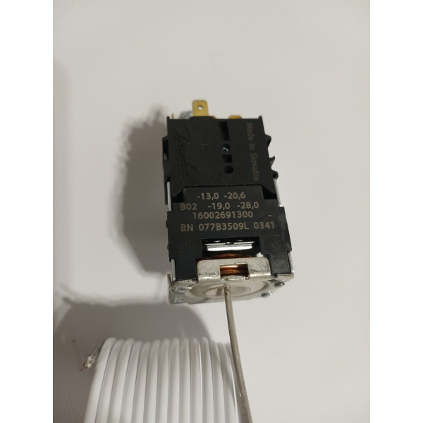 Термостат до холодильника Indesit C00289013